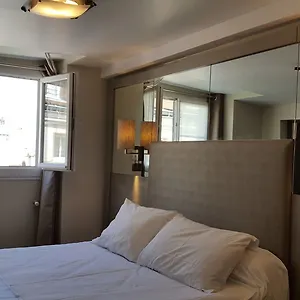 Hotel Pratic, Parigi