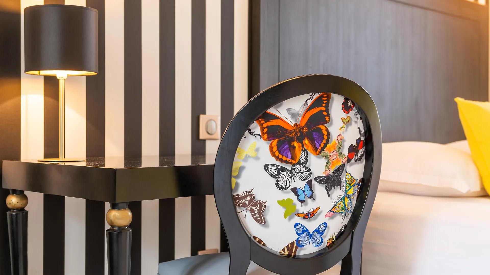 Hotel Riviera Elysees Parigi
